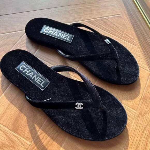 CHANEL Flip-flop sandals - Picture 1 of 5